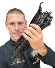 Lade das Bild in den Galerie-Viewer, 24-30cm Pompona „Jumbo Finger“ Vanille Schoten
